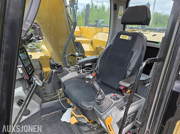 Cat 315 15 of 30