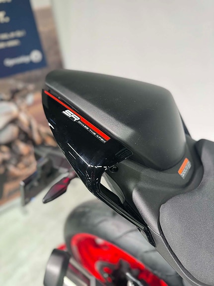 CFMOTO 450SR 2026 A2 - Få med varmeholker og tankveske for kun 2 000kr, kom og se den på AGM Oslo på Alna 10 of 20