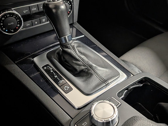 Mercedes-Benz C180 18 of 24