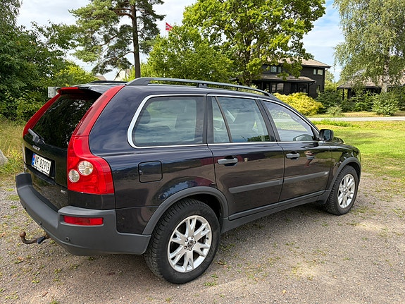 Volvo XC90 19 of 30
