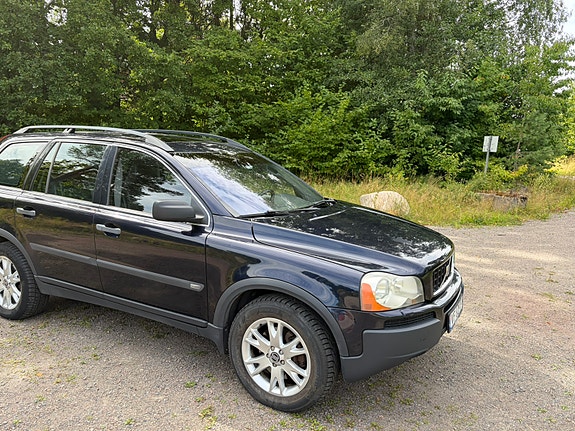 Volvo XC90 18 of 30