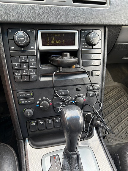 Volvo XC90 3 of 30