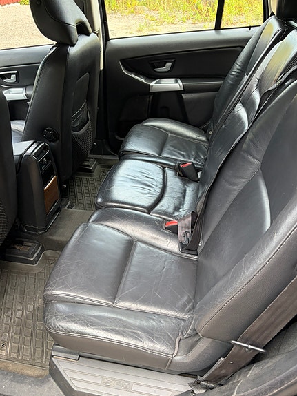 Volvo XC90 15 of 30