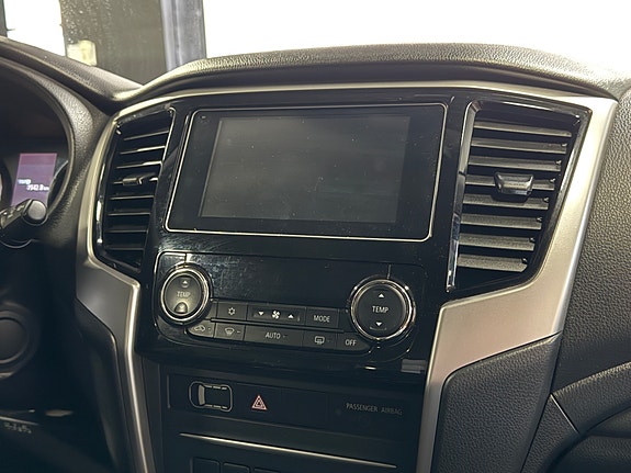 Mitsubishi L200 6 of 13