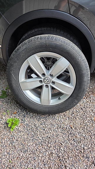 Volkswagen Tiguan 26 of 26