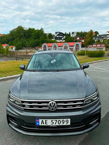 Volkswagen Tiguan 4 of 26