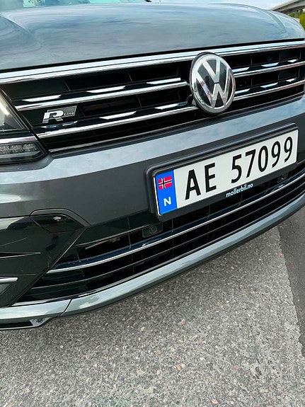 Volkswagen Tiguan 3 of 26