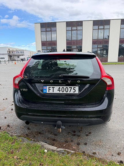 Volvo V60 6 of 14