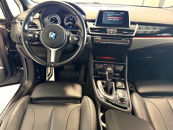 BMW 225xe 13 of 16