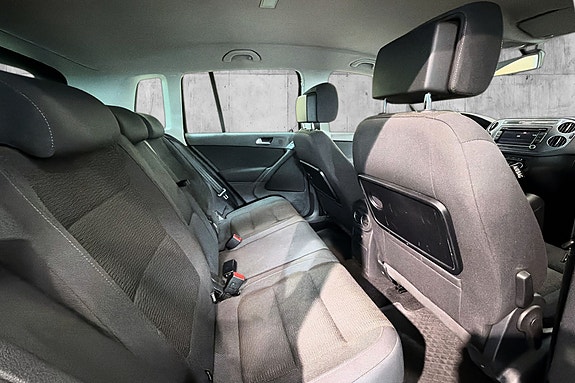 Volkswagen Tiguan 26 of 27