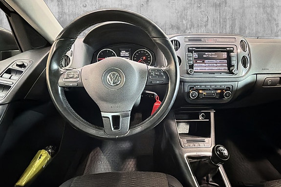 Volkswagen Tiguan 15 of 27