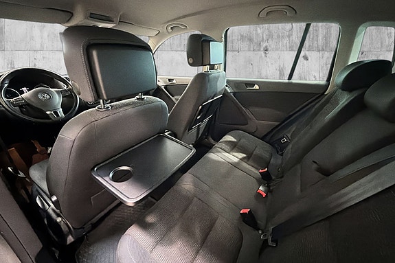 Volkswagen Tiguan 25 of 27