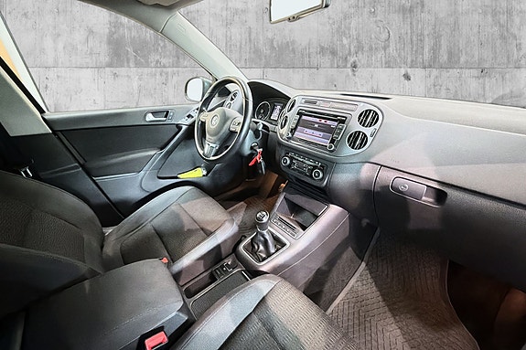 Volkswagen Tiguan 27 of 27