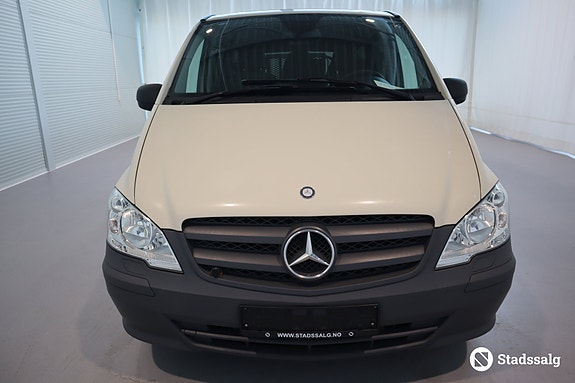 Mercedes-Benz Vito 113 2 of 10
