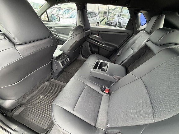 Subaru Solterra 10 of 13