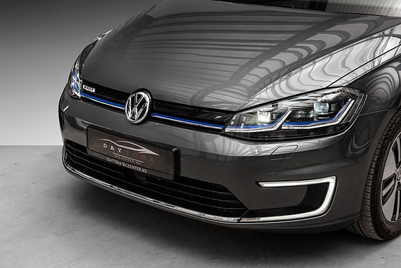 Volkswagen e-Golf VII 3 of 25