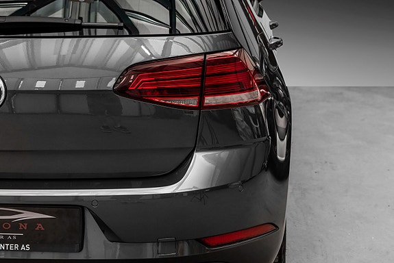 Volkswagen e-Golf VII 8 of 25