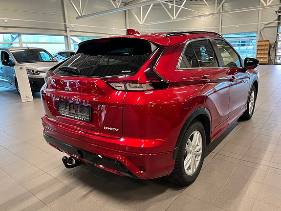 Mitsubishi Eclipse Cross 2 of 8