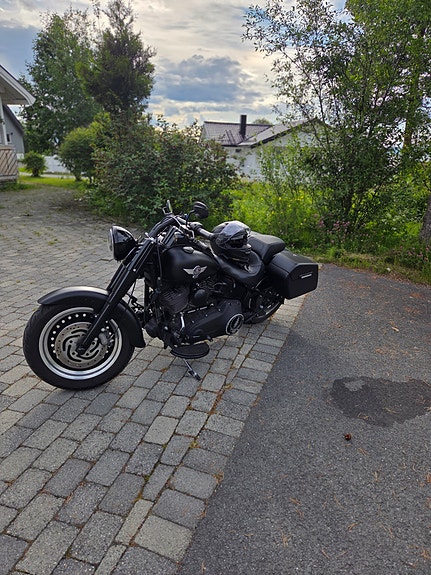 Harley-Davidson FLSTFB Fat Boy Special 4 of 4