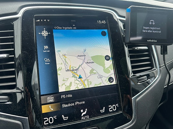 Volvo XC90 18 of 30