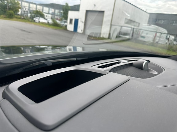 Volvo XC90 26 of 30