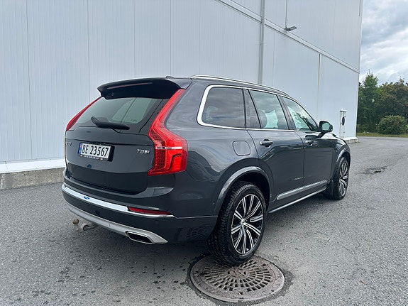 Volvo XC90 9 of 30