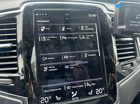 Volvo XC90 22 of 30
