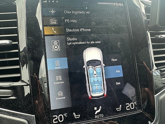 Volvo XC90 23 of 30