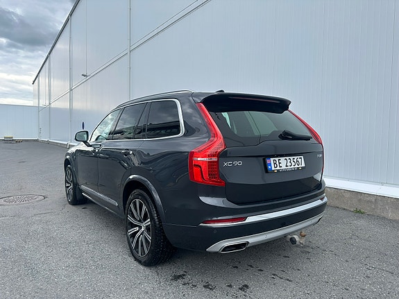 Volvo XC90 6 of 30
