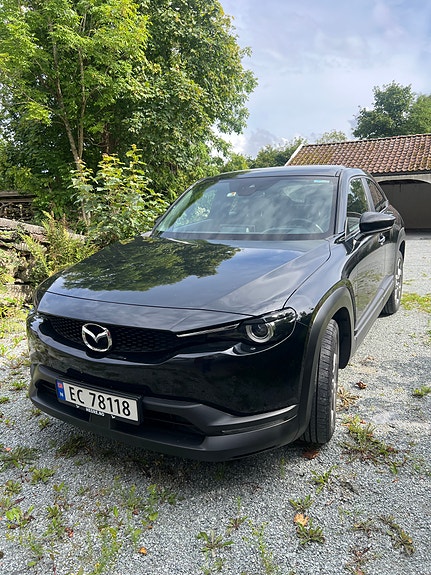 Mazda MX-30 11 of 16