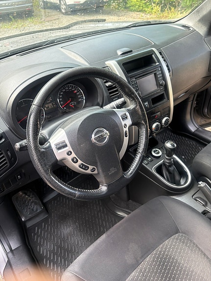 Nissan X-Trail 9 of 29