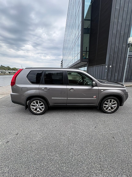 Nissan X-Trail 2 of 29