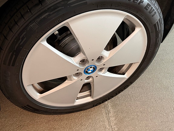 BMW i3 9 of 13