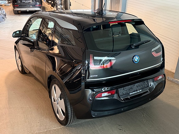 BMW i3 4 of 13