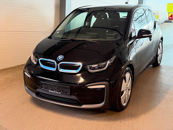 BMW i3 2 of 13