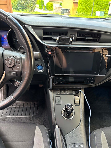 Toyota Auris 18 of 21