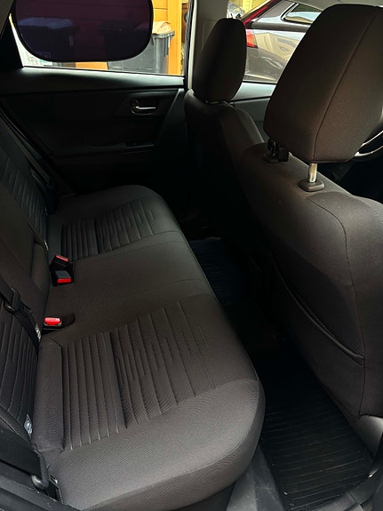 Toyota Auris 15 of 21