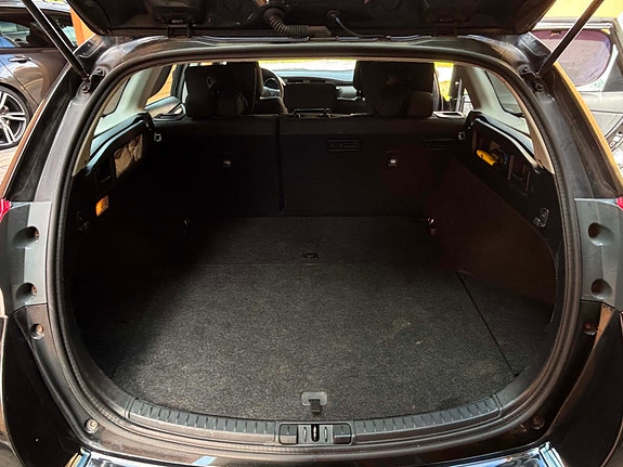 Toyota Auris 17 of 21