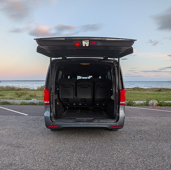 Mercedes-Benz EQV300 13 of 30