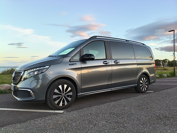 Mercedes-Benz EQV300 10 of 30
