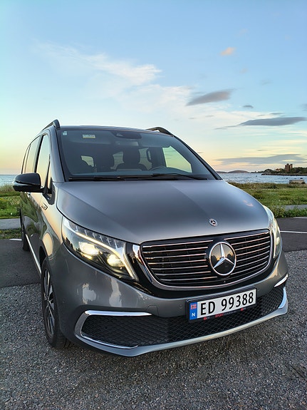 Mercedes-Benz EQV300 5 of 30