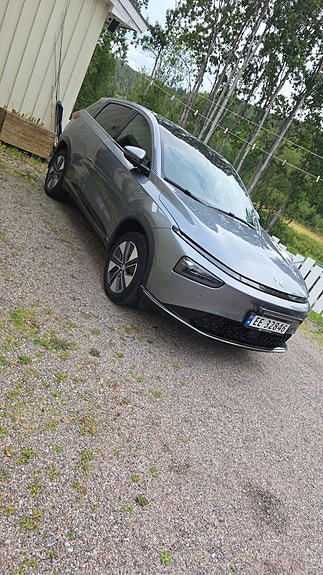 XPeng G3i 2 of 23