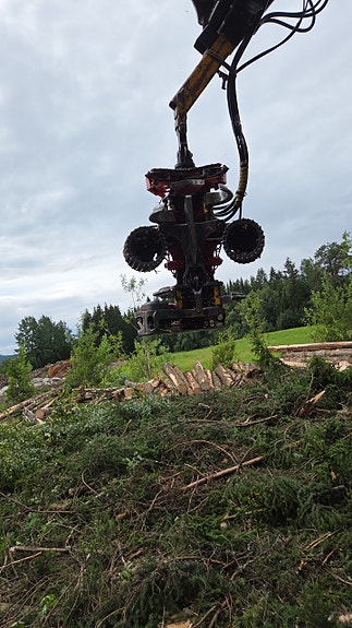 Hitachi 250 lc 24 of 30