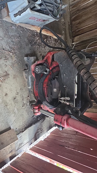 Hitachi 250 lc 3 of 30