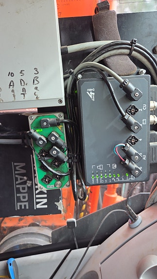 Hitachi 250 lc 14 of 30