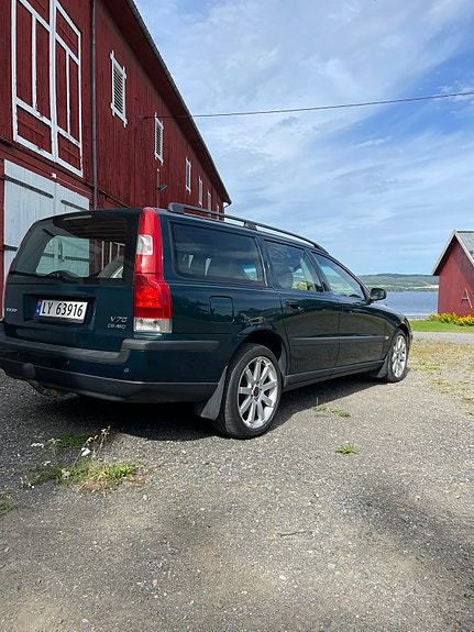 Volvo V70 5 of 16