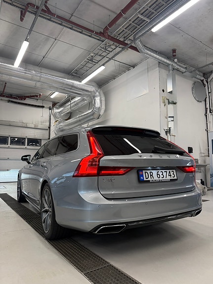Volvo V90 5 of 25