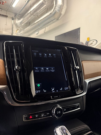 Volvo V90 16 of 25