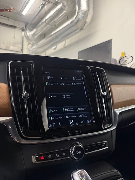 Volvo V90 14 of 25