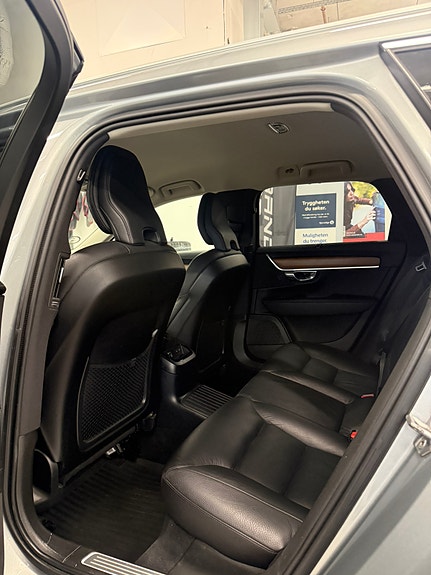 Volvo V90 19 of 25